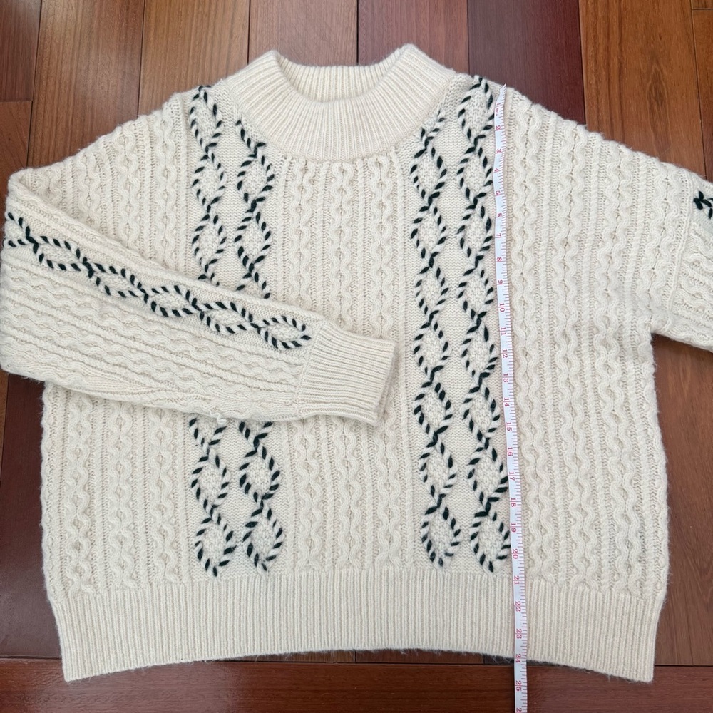 Michelle Nicole Cream and Black Cable Knit Sweater‎ - Picture 6 of 7
